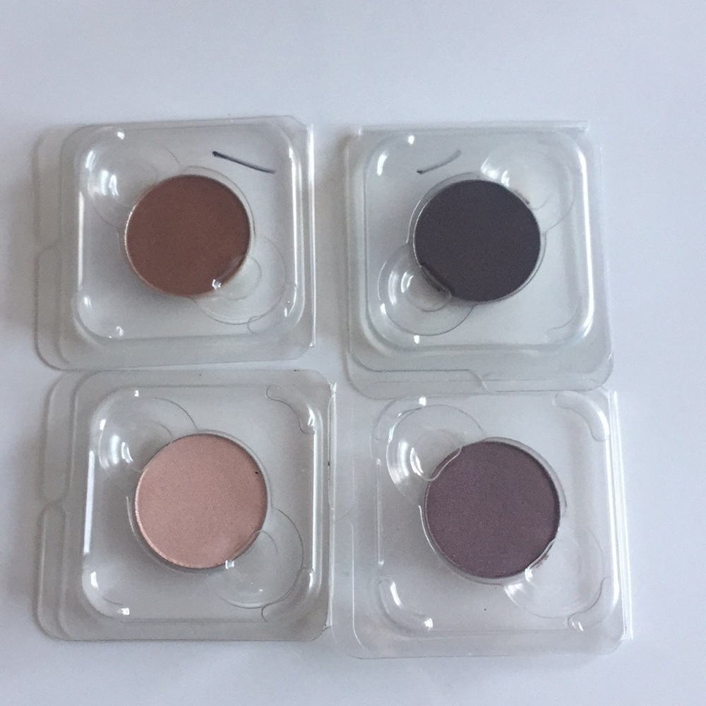 Makeup Bundle - Picture 3 of 6